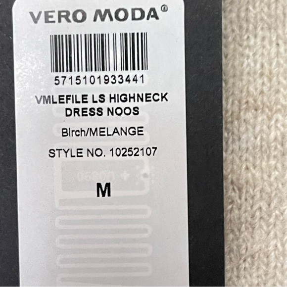 Vero Moda High Neck Long Sleeve Knit Mini Dress Size Medium NWT - Picture 5 of 5